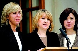 Iraq kidnap victim Margaret Hassan&#039;s three sisters, from left to right, Catherine Fitzsimons, Deidre Fitzsimons and Geraldine Fitzsimons make a statement to the media in Dublin, Ireland, on Tuesday in an appeal for her release.    Associated Press