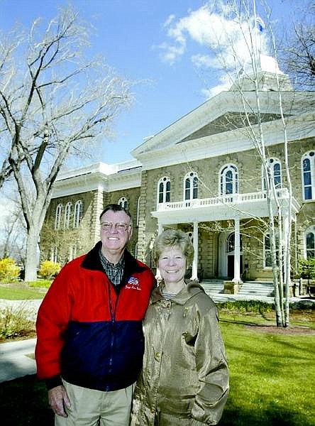 Cathleen Allison/Nevada Appeal Phil and Vicki Epperson, of Chicago are on a yearlong prayer journey visiting all the state capitols in the country.