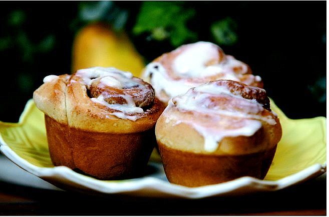 Cathleen Allison/Nevada Appeal Linda Marrone&#039;s sour cream cinnamon buns would make a great gift or Christmas morning treat.