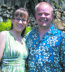 Victoria Anne Hill and Clinton Albert Neer are planning a June 2010 wedding.