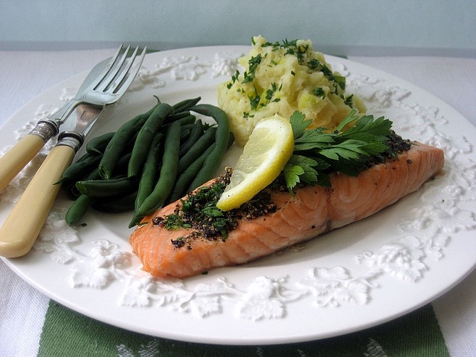 Peppered Salmon with Mashed Potatoes with Leeks.