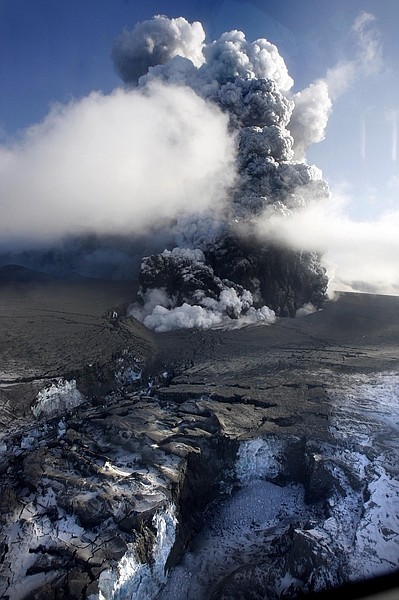 The volcano in southern Iceland&#039;s Eyjafjallajokull glacier sends ash into the air  Saturday, April 17, 2010.  The Icelandic volcano that has kept much of Europe land-bound is far from finished spitting out its grit, and offered up new mini-eruptions Saturday that raise concerns about longer-term damage to world air travel and trade.  (AP Photo/Brynjar Gauti)