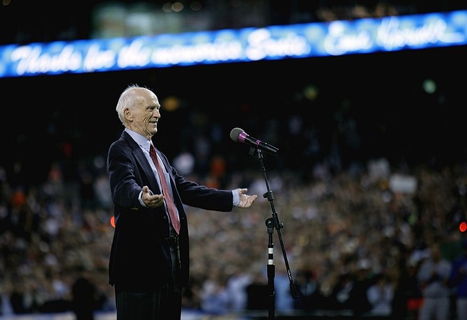 Hall of Famer Al Kaline, longtime star for the Detroit Tigers, dies at