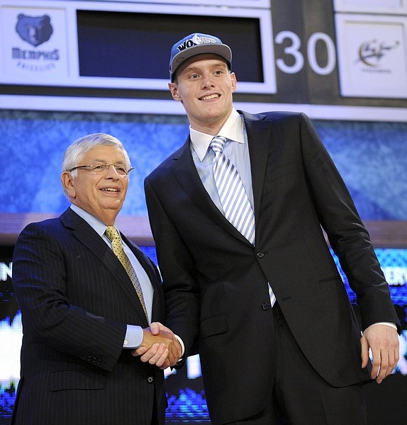 NBA commissioner David Stern, left, poses with Luke Babbitt, who was selected 16th overall by the Minnesota Timberwolves in the first round of the NBA basketball draft, Thursday, June 24, 2010, in New York. (AP Photo/Bill Kostroun)