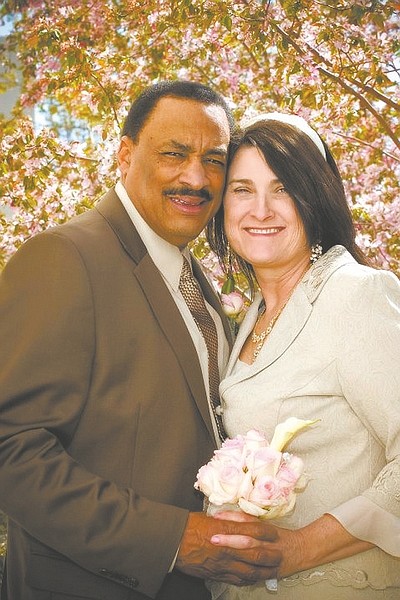 Courtesy Belinda Grant PhotographyNathan Roberts and Sally Lawson Taylor celebrated their wedding May 1.
