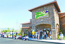 Jim Grant/Nevada AppealCustomers line-up early for the 4 p.m. opening of the Olive Garden Monday.