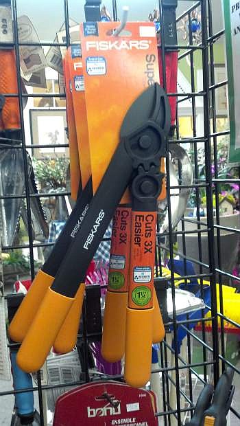 A ratchet type pruner can help gardeners with arthritis, tendonitis, carpal tunnel or other issues garden more easily.
