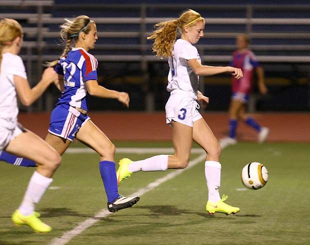 Mallory Otto leads a fastbreak past a Reno defender on Tuesday.