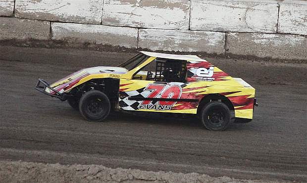 Rich Evans tears down the track at Rattlesnake Raceway.
