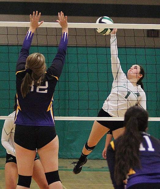 Lady Wave volleyball player Taylor Ingram (1) earned Northern 3A second-team honors.