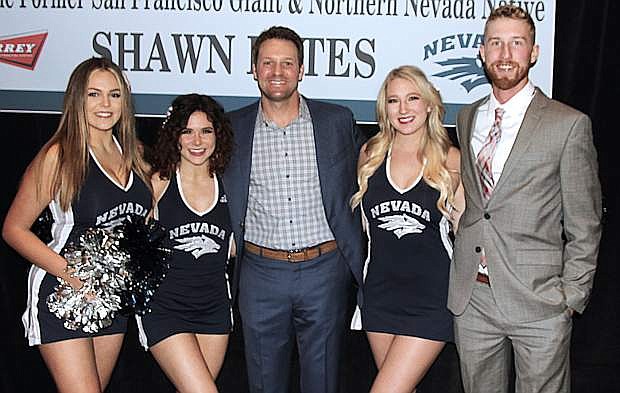 Shawn Estes poses with University of Nevada students at the Bobby Dolan Dinner. From left are Bre Battaglia, Brooke Latos, Riley Decastroverde and Shane Gustafson.