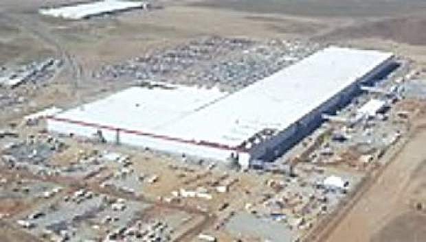 Moe than 7,000 people work at the Tesla Gigafactory.