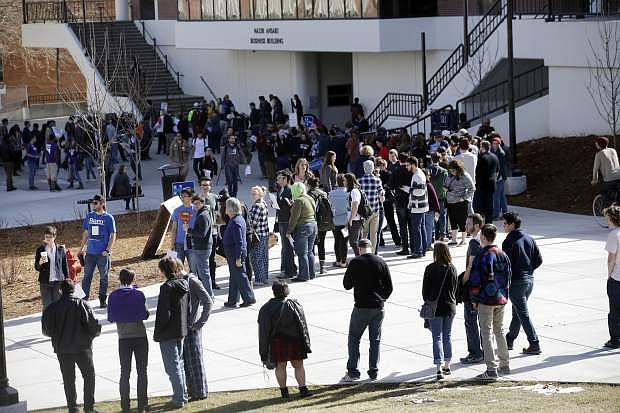 People line up to participate in the Democratic caucus at the University of Nevada on Feb. 20, 2016.