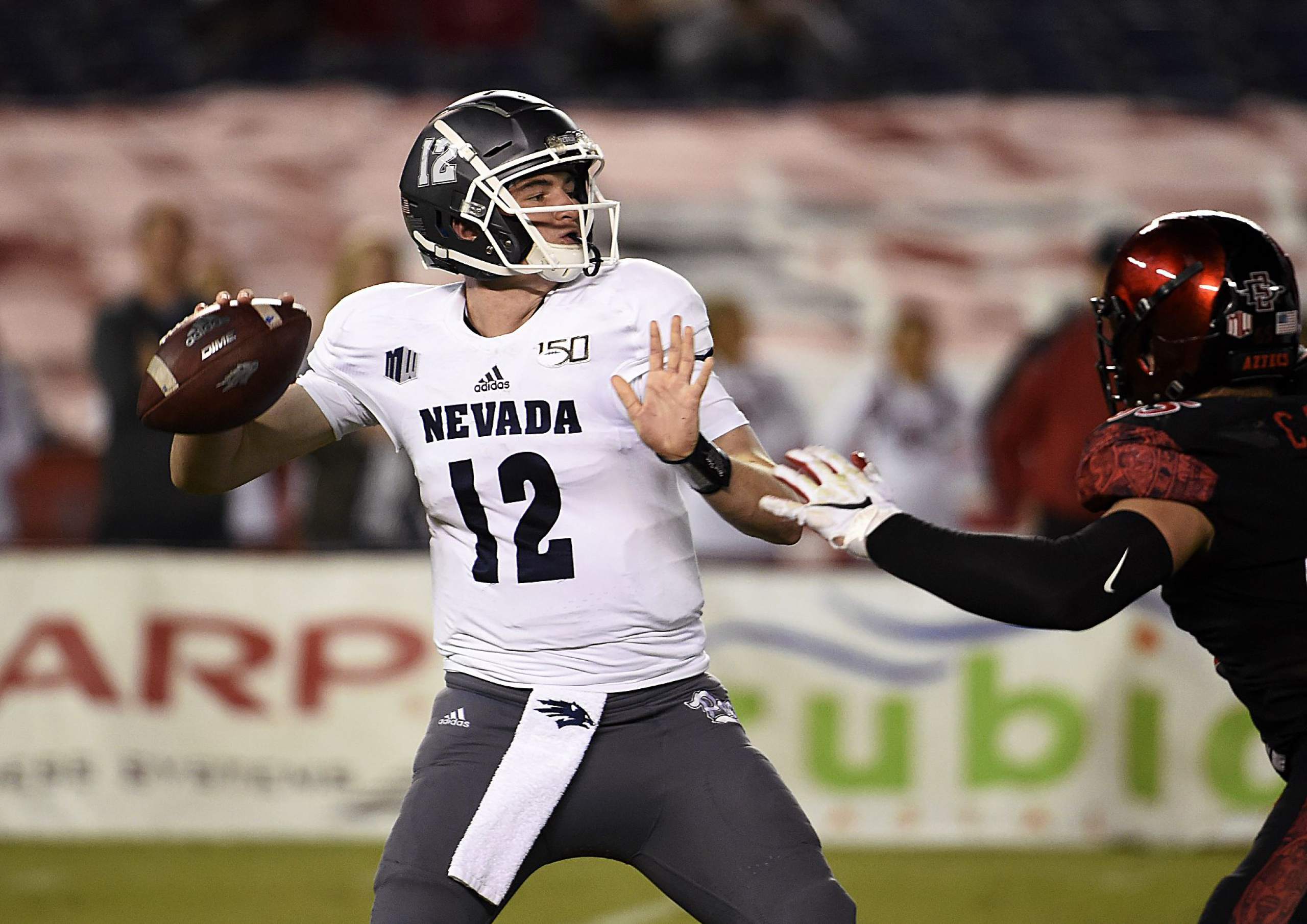 See the all-black uniforms Nevada will wear for UNLV game