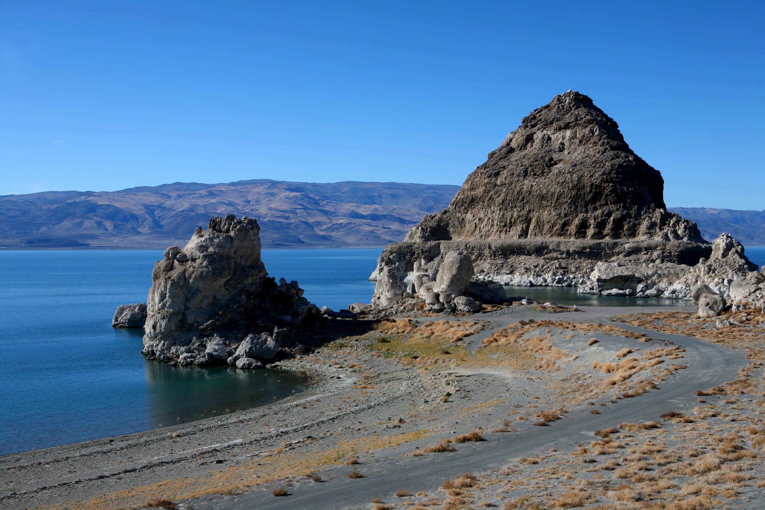 Dennis Cassinelli The Tufa Formations Of Pyramid Lake Carson City s 