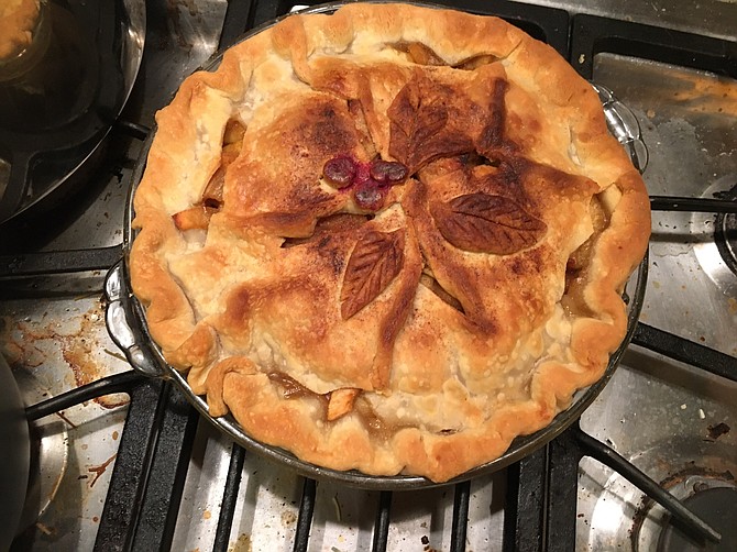 Genoa artist Jennifer Hollister created this pie from homegrown apples.