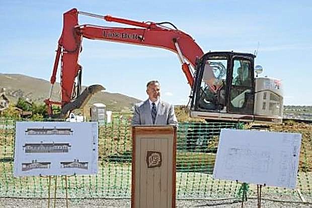 Glen Armstrong, Somersett Golf &amp; Country Club board president speaks at the ground-breaking of the new clubhouse for the northwest Reno residential community.